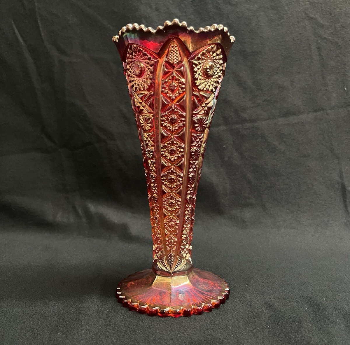 Vintage Imperial Glass Carnival Daisy and Button Sunset Red Bud Vase 8"