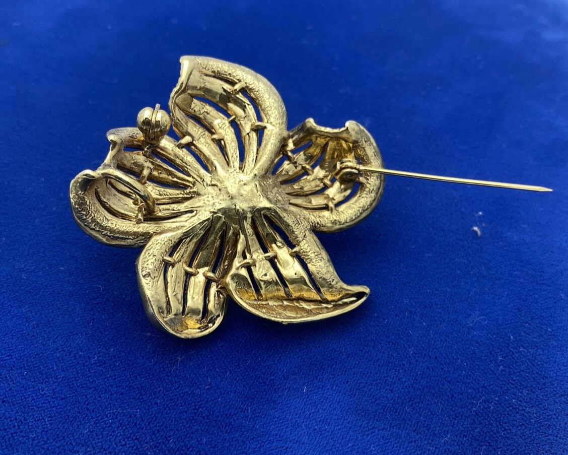 Vintage 1970s Dogwood Flower Amber Rhinestone Brooch  Gold Tone Pin Lg Pearl Ctr