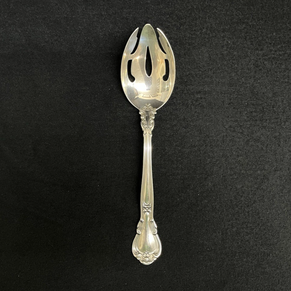 Chantilly by Gorham Sterling Silver 63.33g Pierced Serving Tablespoon 8 3/8"