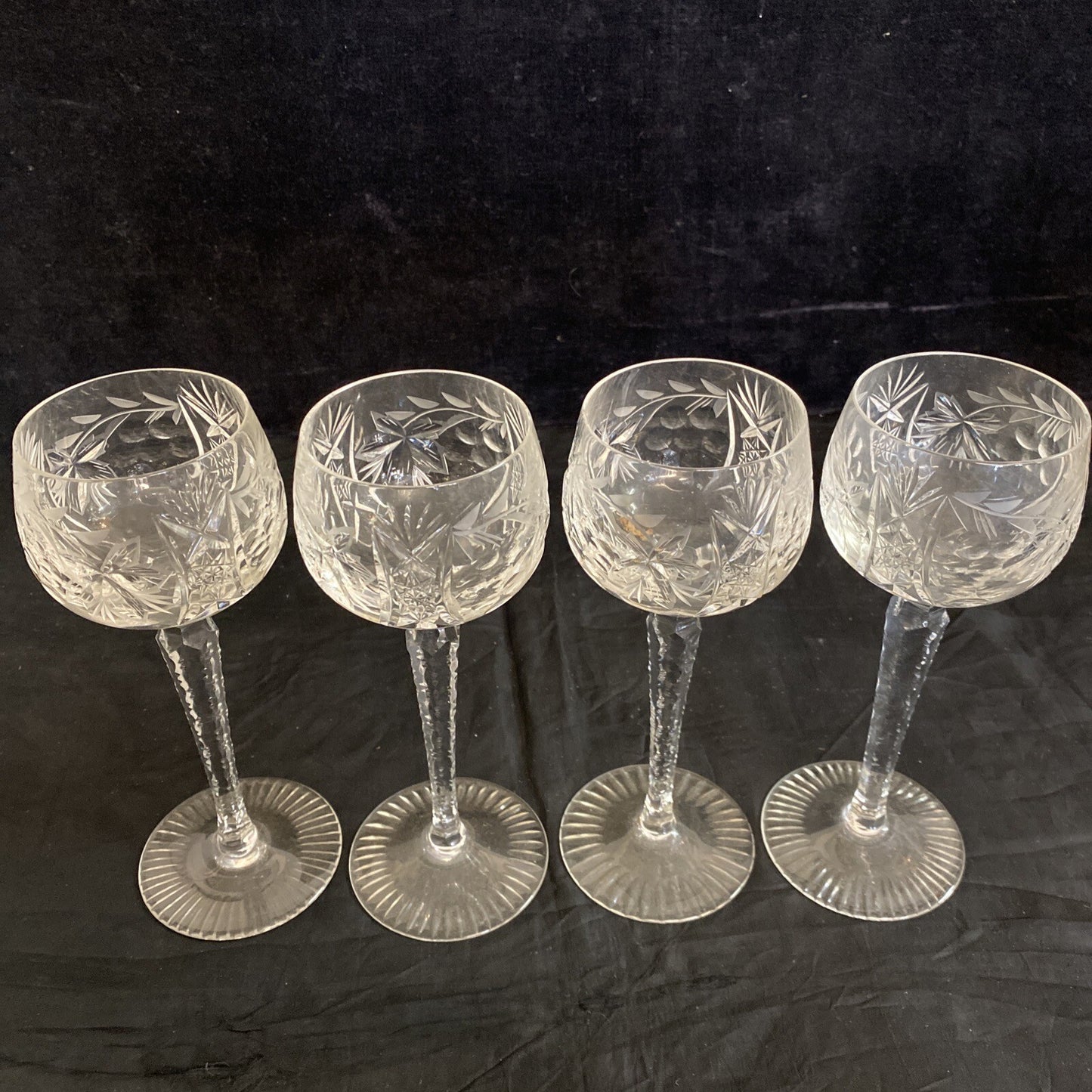 NACHTMANN TRAUBE CRYSTAL CUT 8" Wine Hock  Set Of 4 MSRP $69 ea excellent