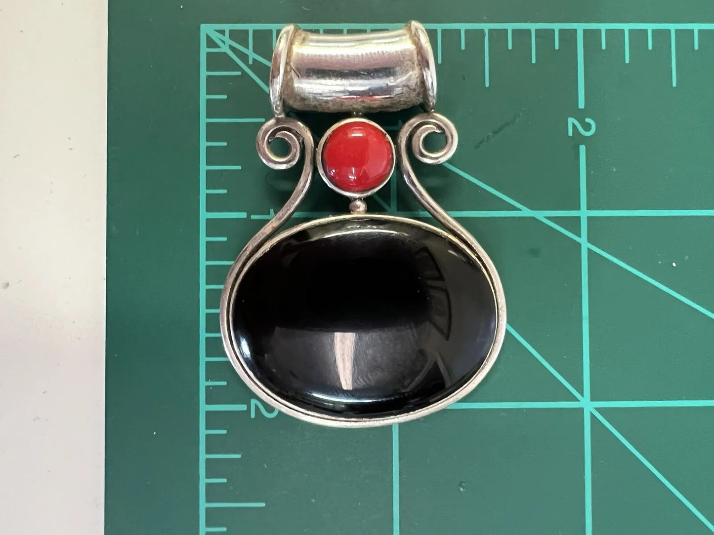 Sterling Silver Pendant Black Onyx w Red Cabochon marked DS 925
