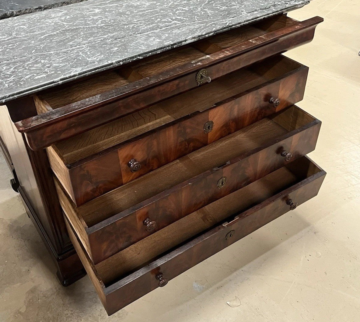 ANTIQUE FRENCH LOUIS PHILIPPE MARBLE-TOP BURLED MAHOGANY CHEST COMMODE