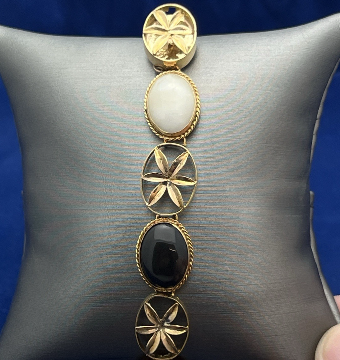 14K Yellow Gold Floral Six Multi Color Oval Cabochon Jade Bracelet 8 in