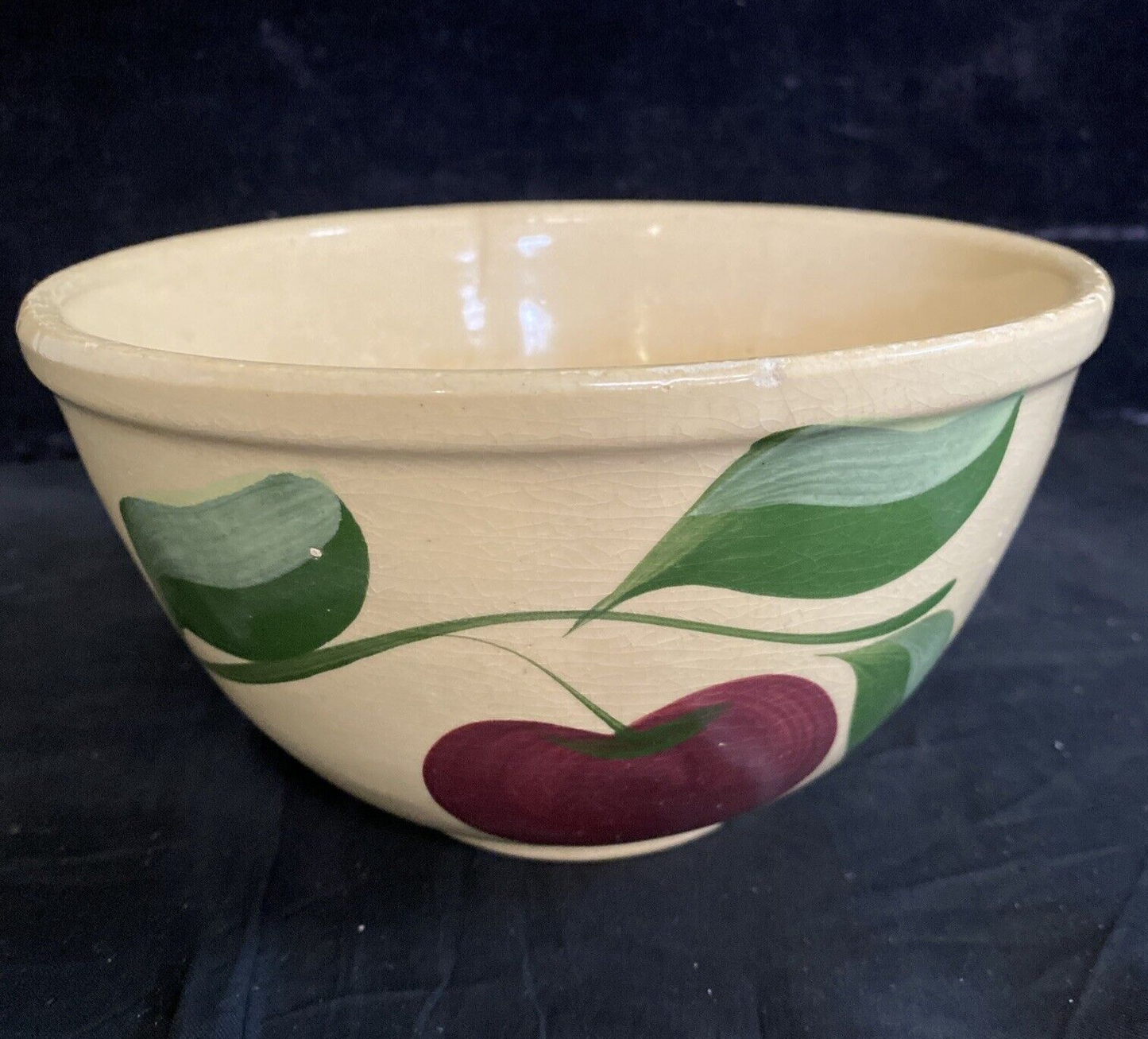 Watt Ware USA Apple 7 1/4" Bowl #7 Farmer's Co-Op Cry. Ass'n.