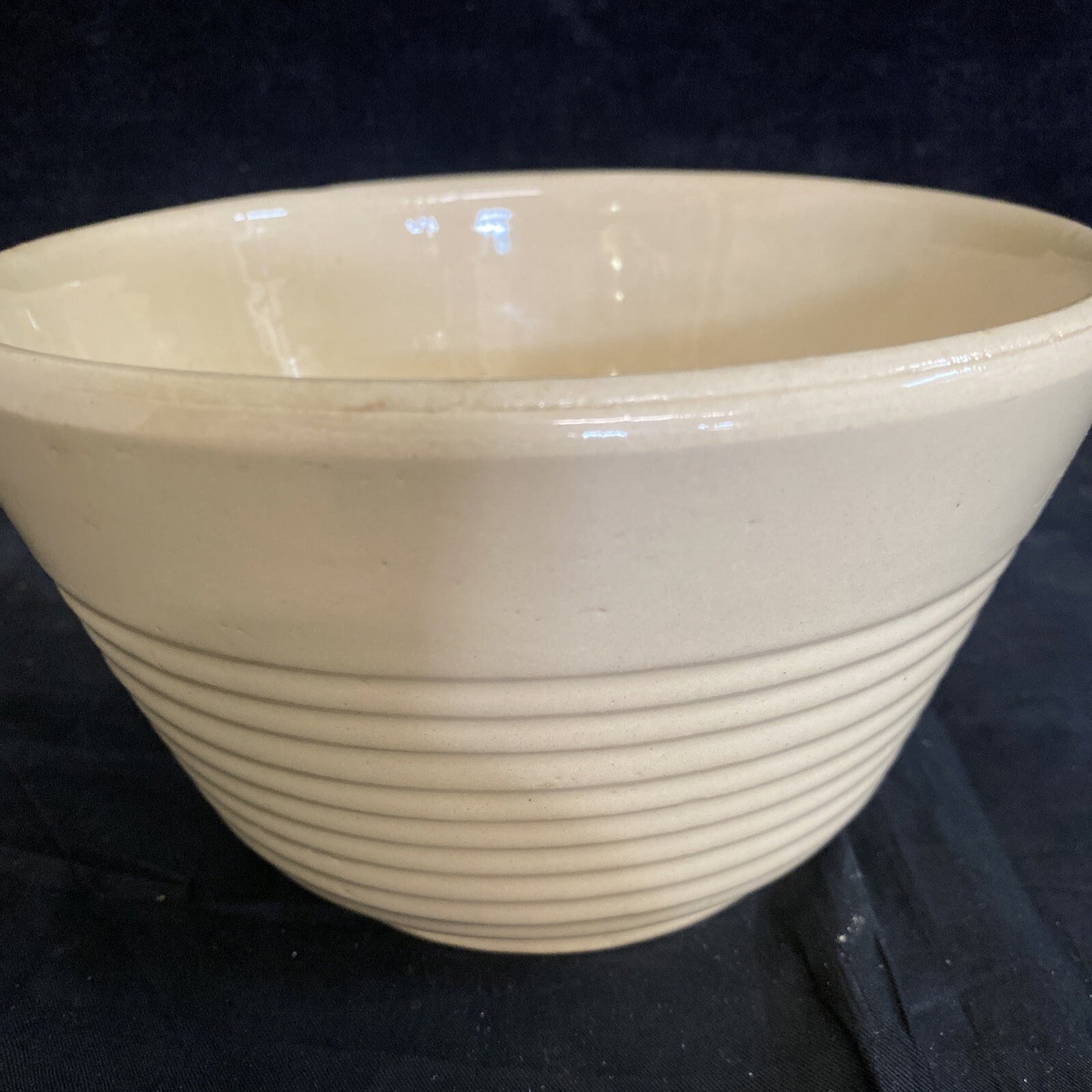 Watt Ware USA Apple and Red Bud Graduated Ribbed Bowl Set of 3