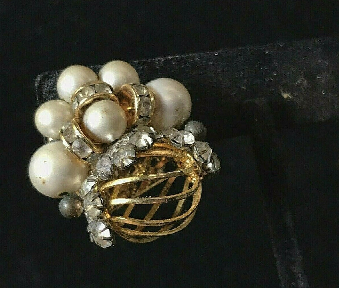 Vtg Signed Vendome Faux Pearls 2 Strand Necklace Gold Swirl Bead Rhinestone