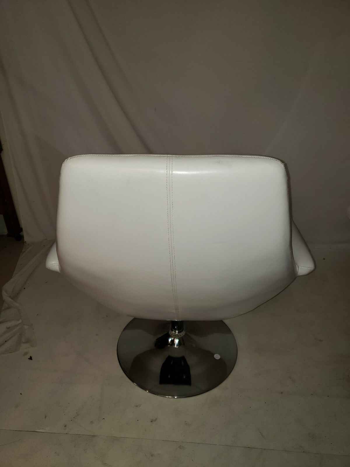 Eero Saarinen style Mid Century Modern White Chair