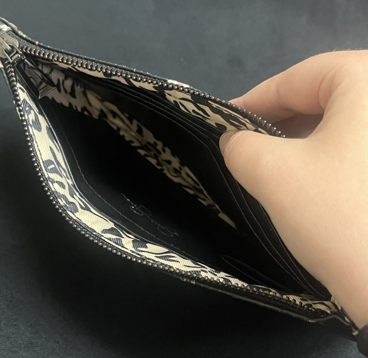 Jessica Simpson Frankie Polyvinyl Floral Print Wristlet Wallet 10"