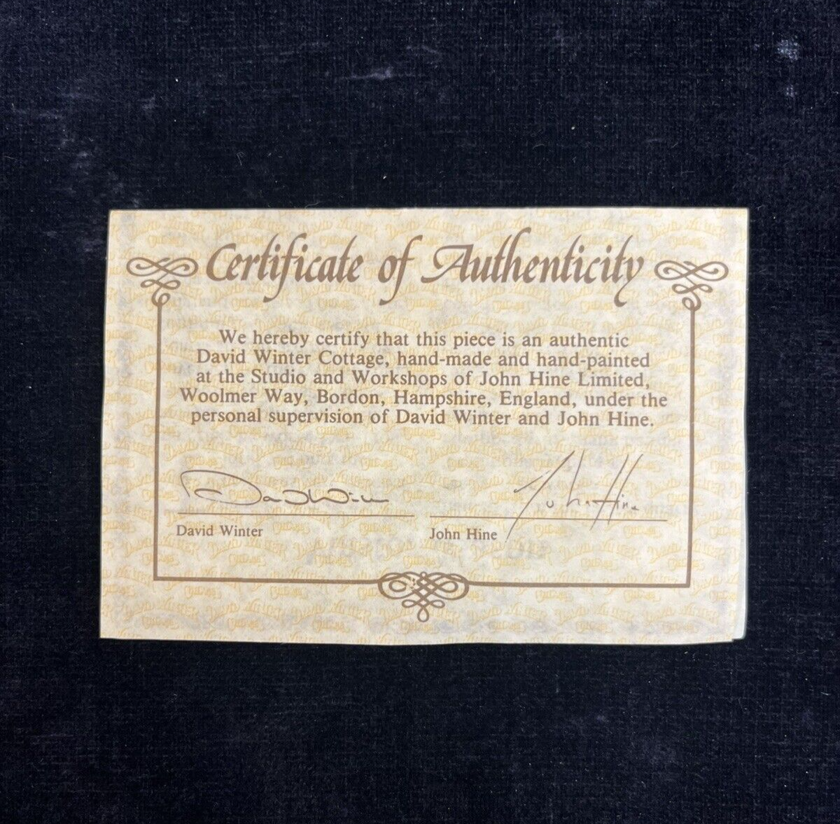 House Of Master Mason - 1984 David Winter - Includes Box & COA