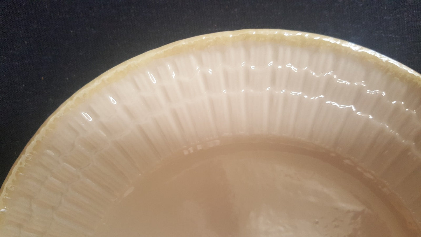 Belleek LIMPET YELLOW Salad Plate 8 3/8"  1965-80 3rd Green Mark No Inner Yellow