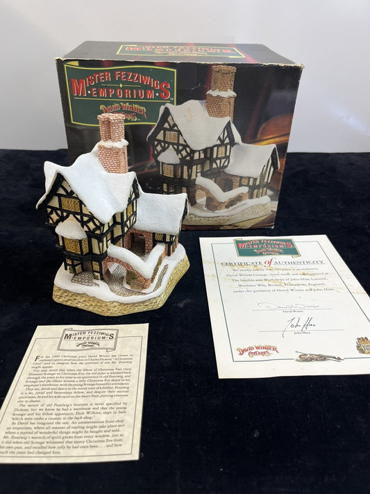 VINTAGE DAVID WINTER COTTAGES MISTER FEZZIWIGS EMPORIUM - ORIGINAL BOX  COA 1990