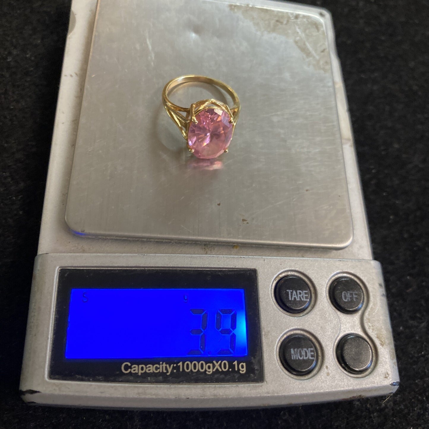 3.9g 14K Yellow Gold Pink Ice CZ Ring Size 5.75