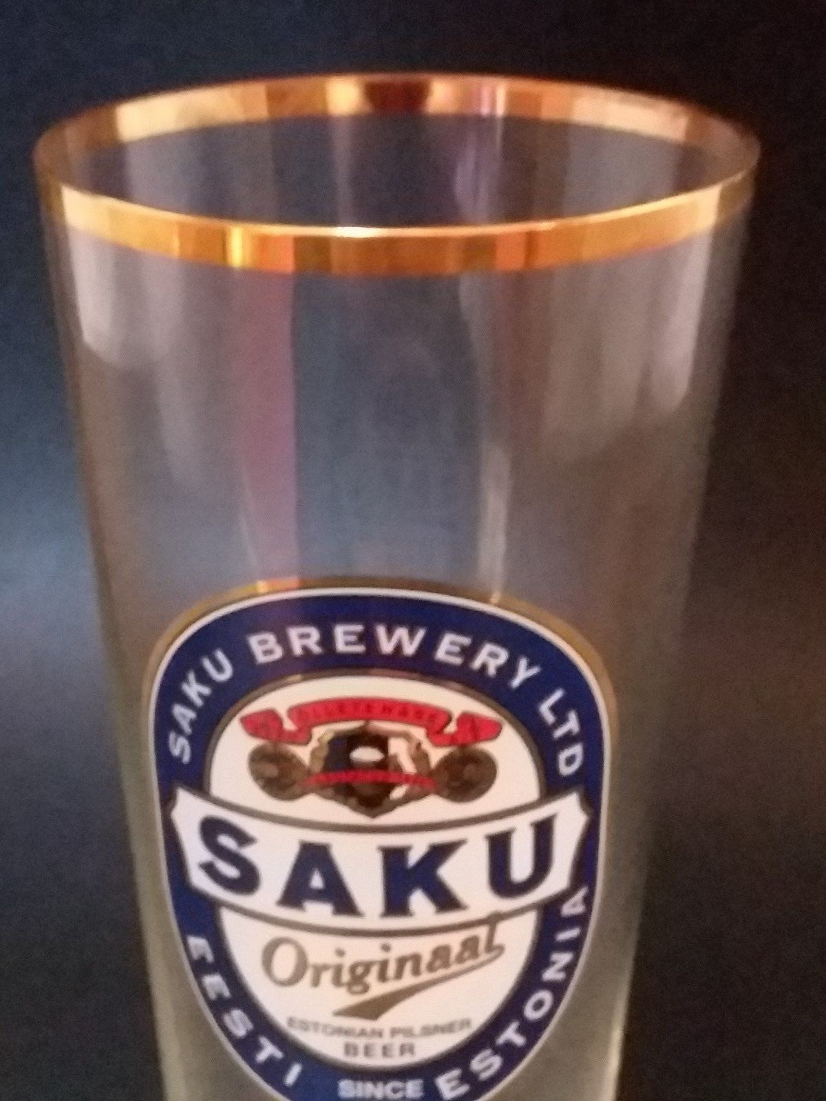 SAKU  Gold Rimmed Pilsner Beer Glass with certificate 7.25''