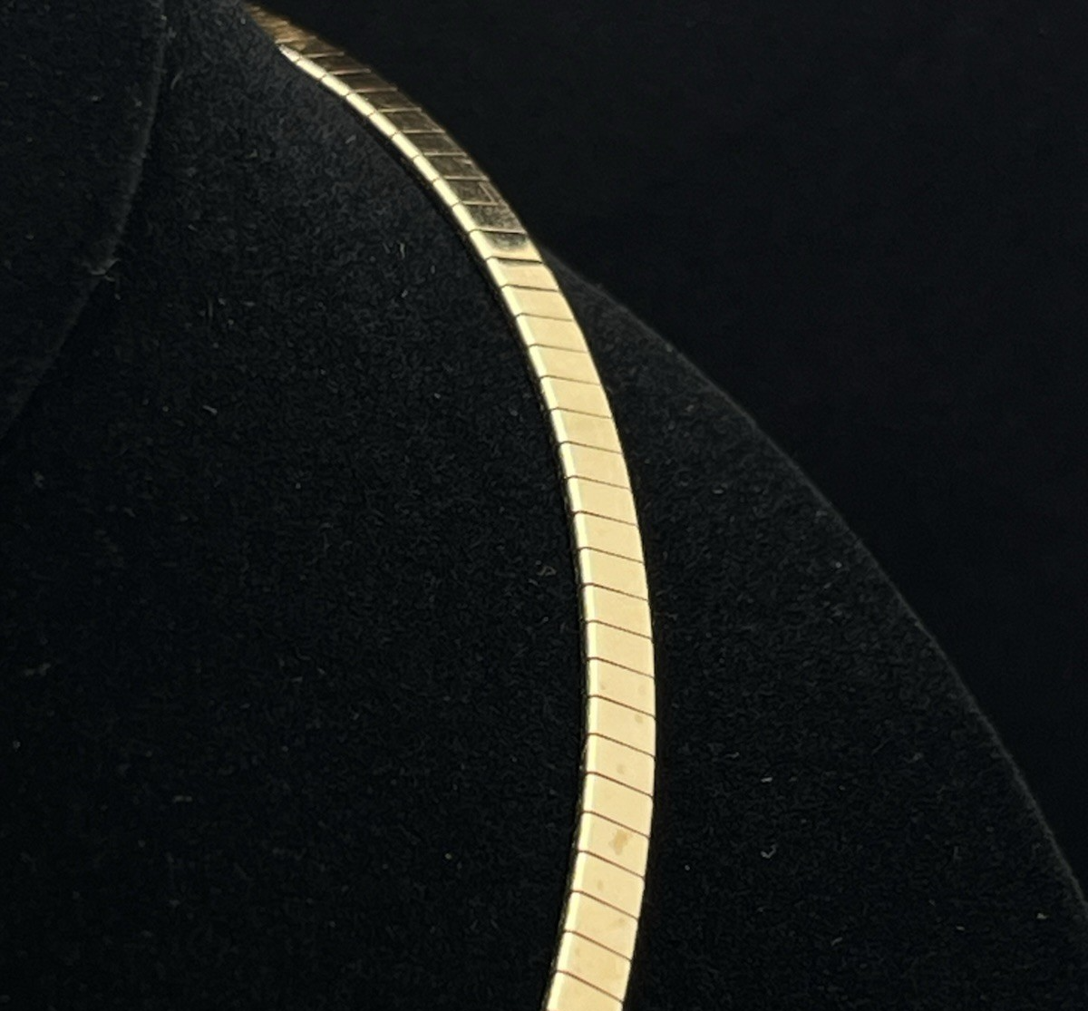 14K Yellow Gold 19.6 g 5 CZ Stones Omega Collar Necklace 15.5"