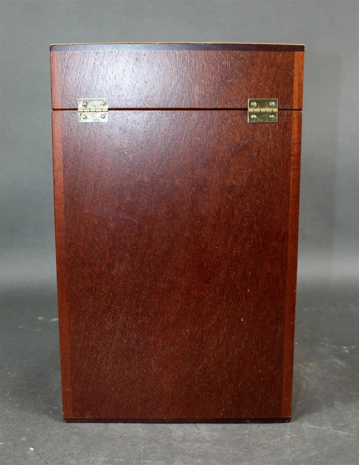 Neoclassical Hepplewhite style Open Mahogany Knife Box Storage