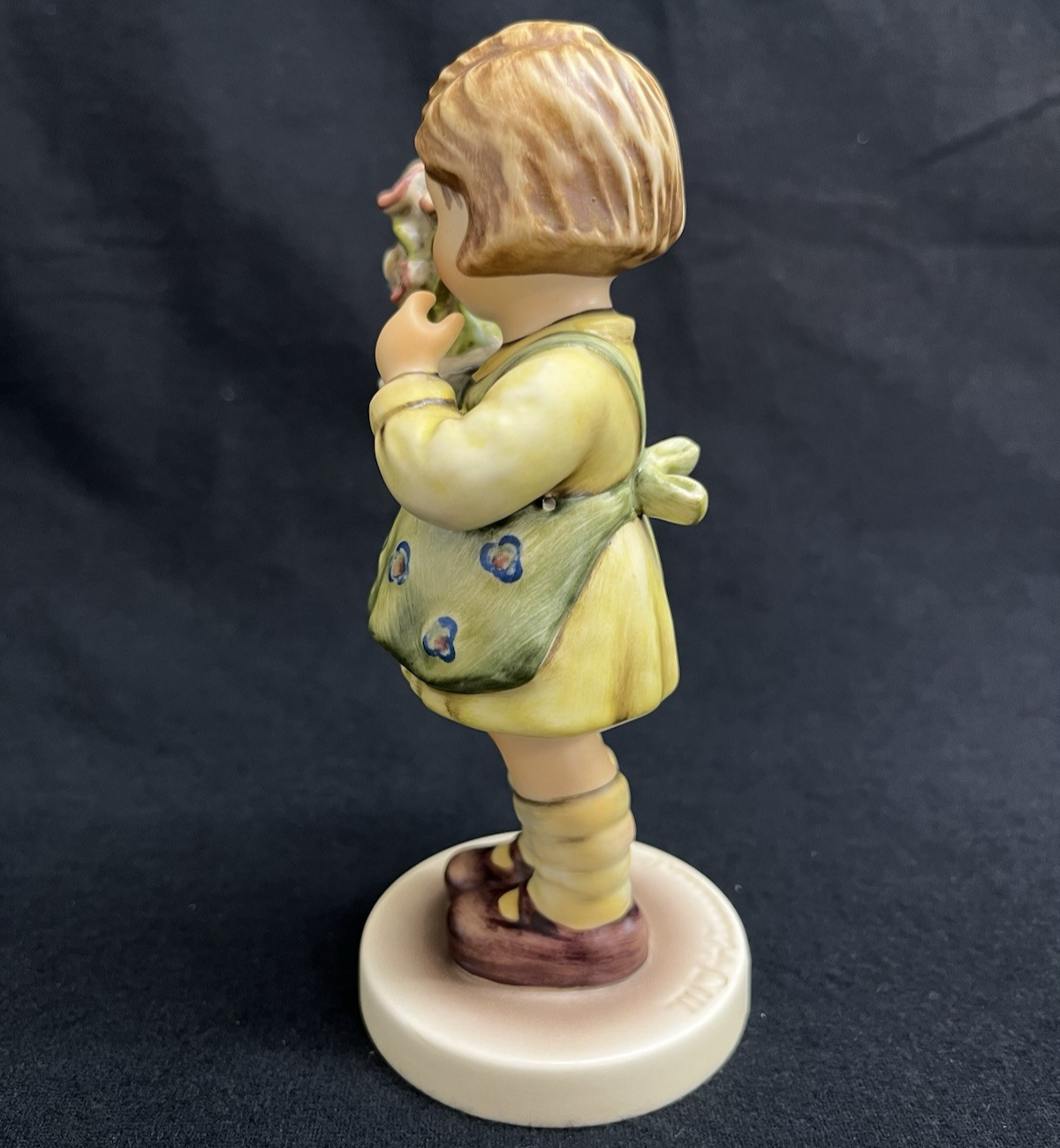 1985 M.I. Hummel Exclusive Goebel "My Wish is Small" Porcelain Figurine #463/0