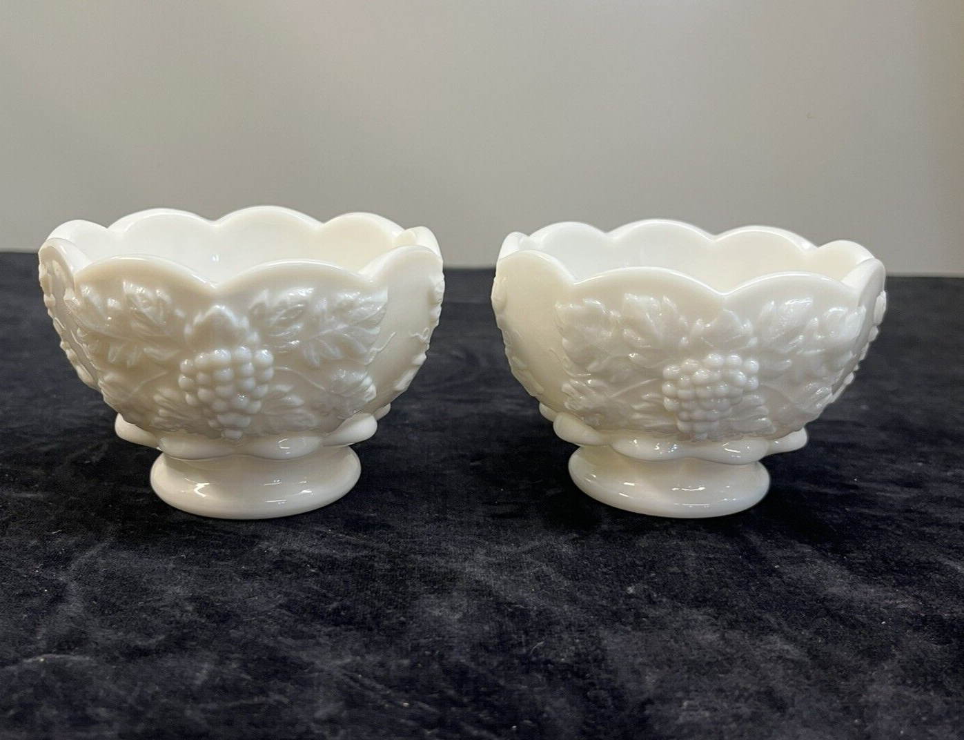 Set of 2 Westmoreland Paneled Grape Oyster Fruit Cocktail Bowls Milk Glass 2.75"