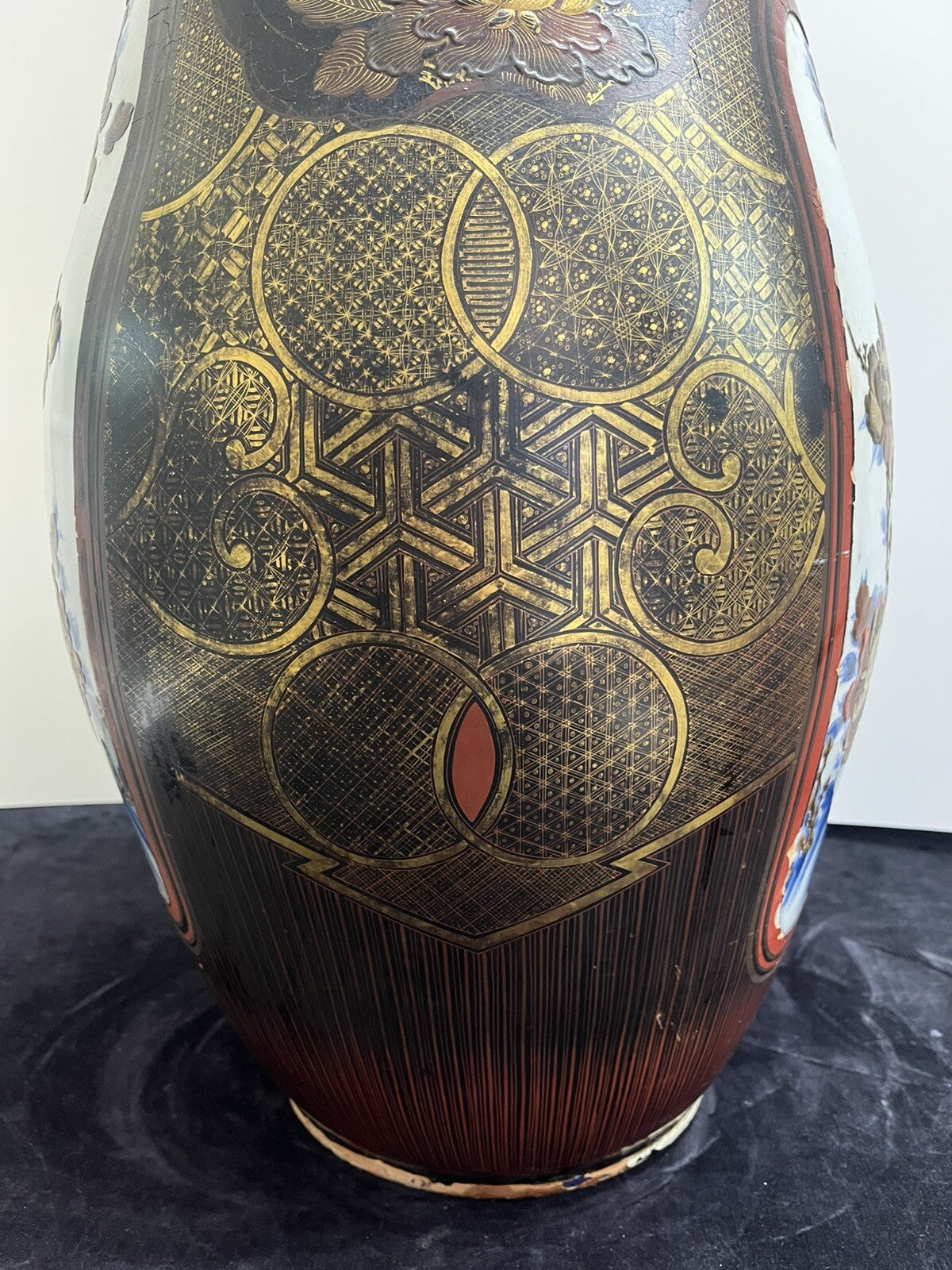 41" IMPRESSIVE MEIJI JAPANESE LACQUER COATED PORCELAIN PALACE VASE  FS1