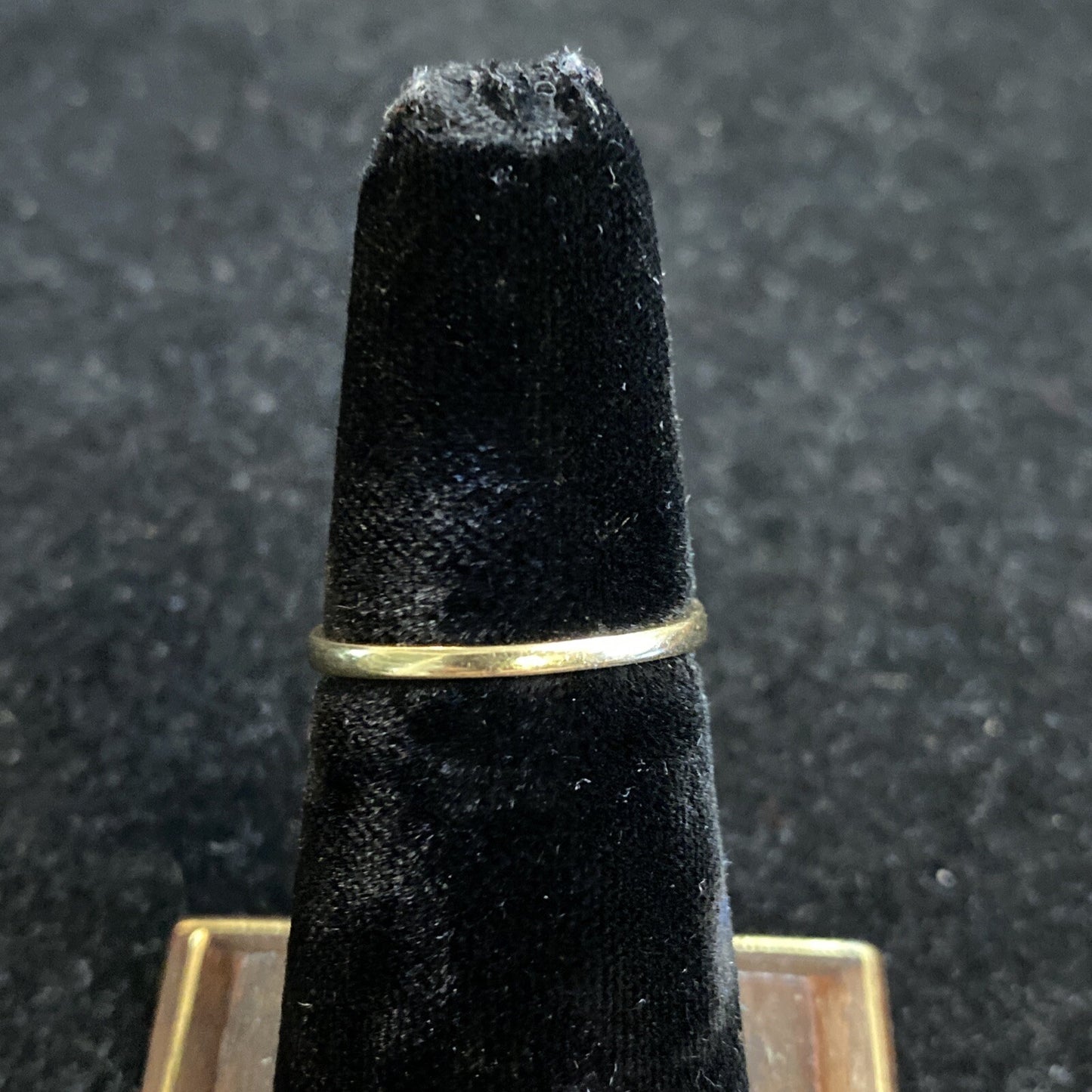 3.9g 14K Yellow Gold Pink Ice CZ Ring Size 5.75