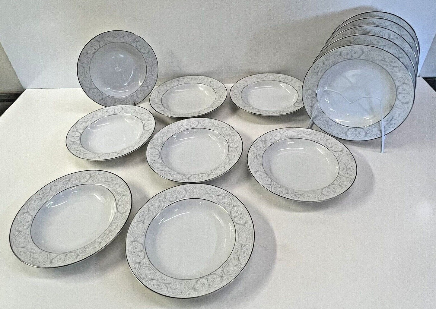 12 Sango Lisbon 3790 Rim Soup Bowls 8 1/2" Made in Japan white & gray floral