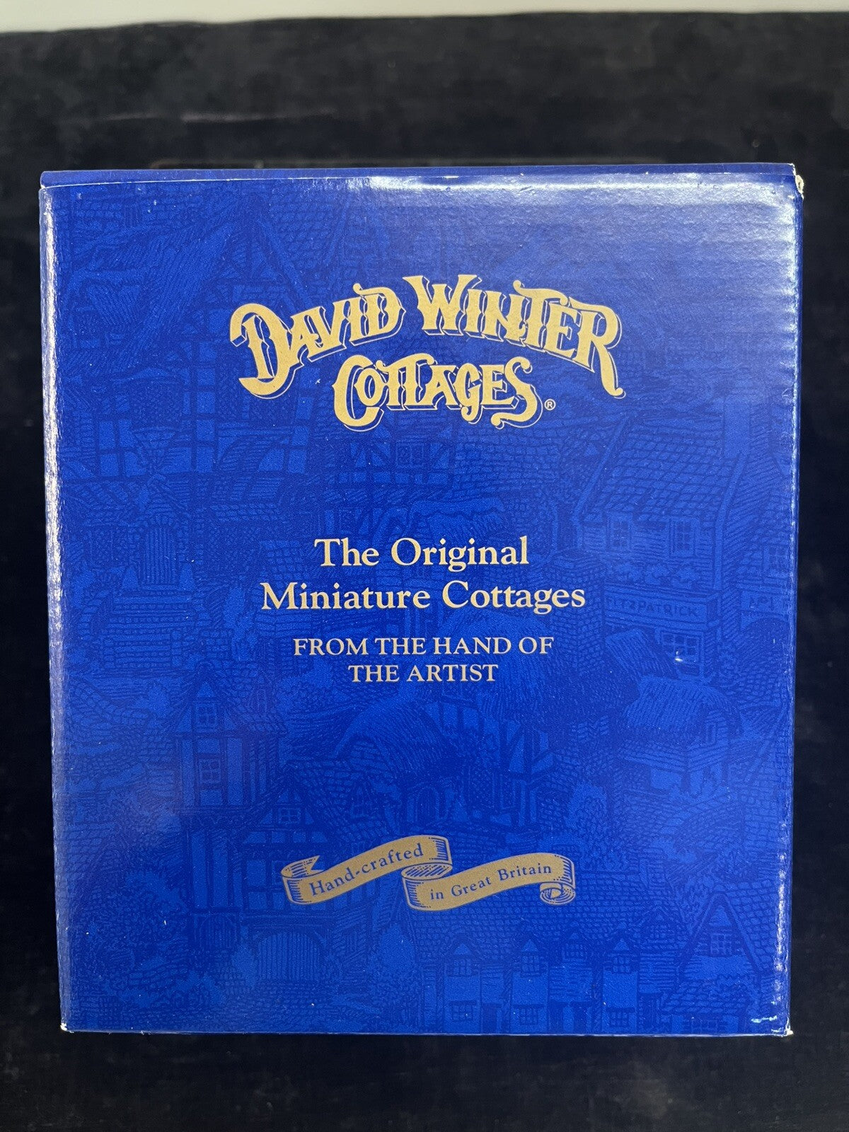 David Winter Gardener's Cottage mint condition w COA w/ original box 3x Seeds