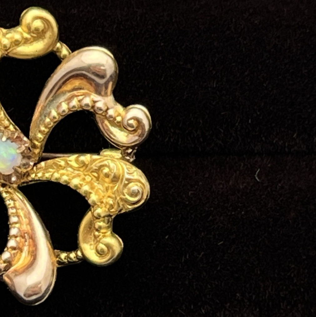 10k Two-Tone 1.83g Yellow Gold Flower Opal Center Victorian Watch Pin/Brooch