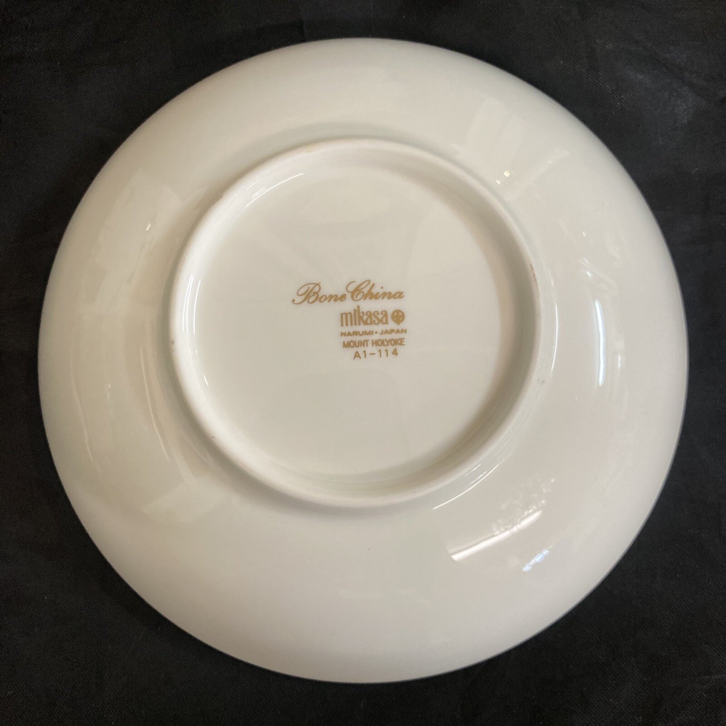 MIKASA Bone China Mount Holyoke 5 5/8" Fruit/Dessert Bowl
