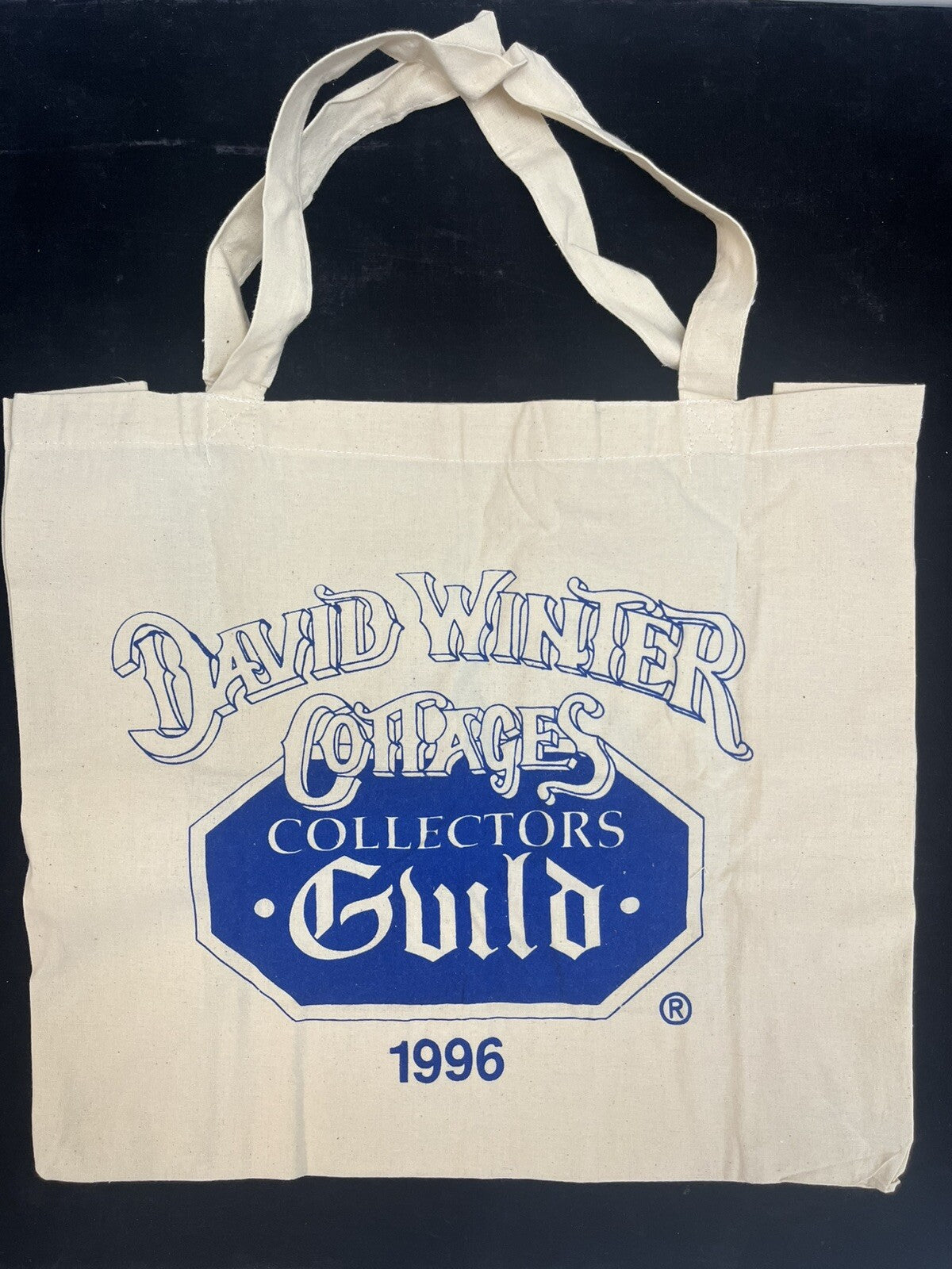 David Winter Cottages THE MODEL DAIRY 1995 in original box w/ COA & Tote Bag