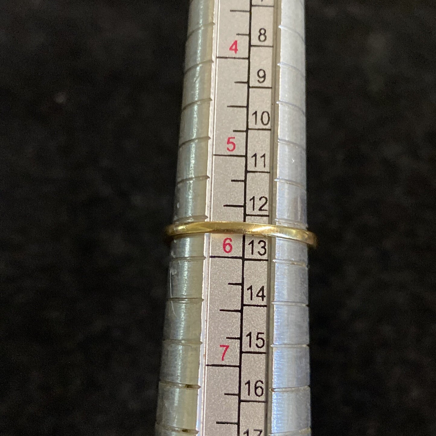 3.9g 14K Yellow Gold Pink Ice CZ Ring Size 5.75