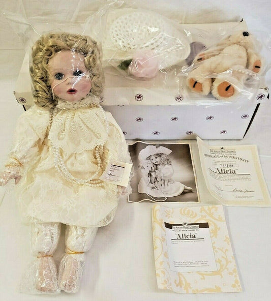 1992 The Ashton-Drake Galleries "Alicia" Porcelain Doll