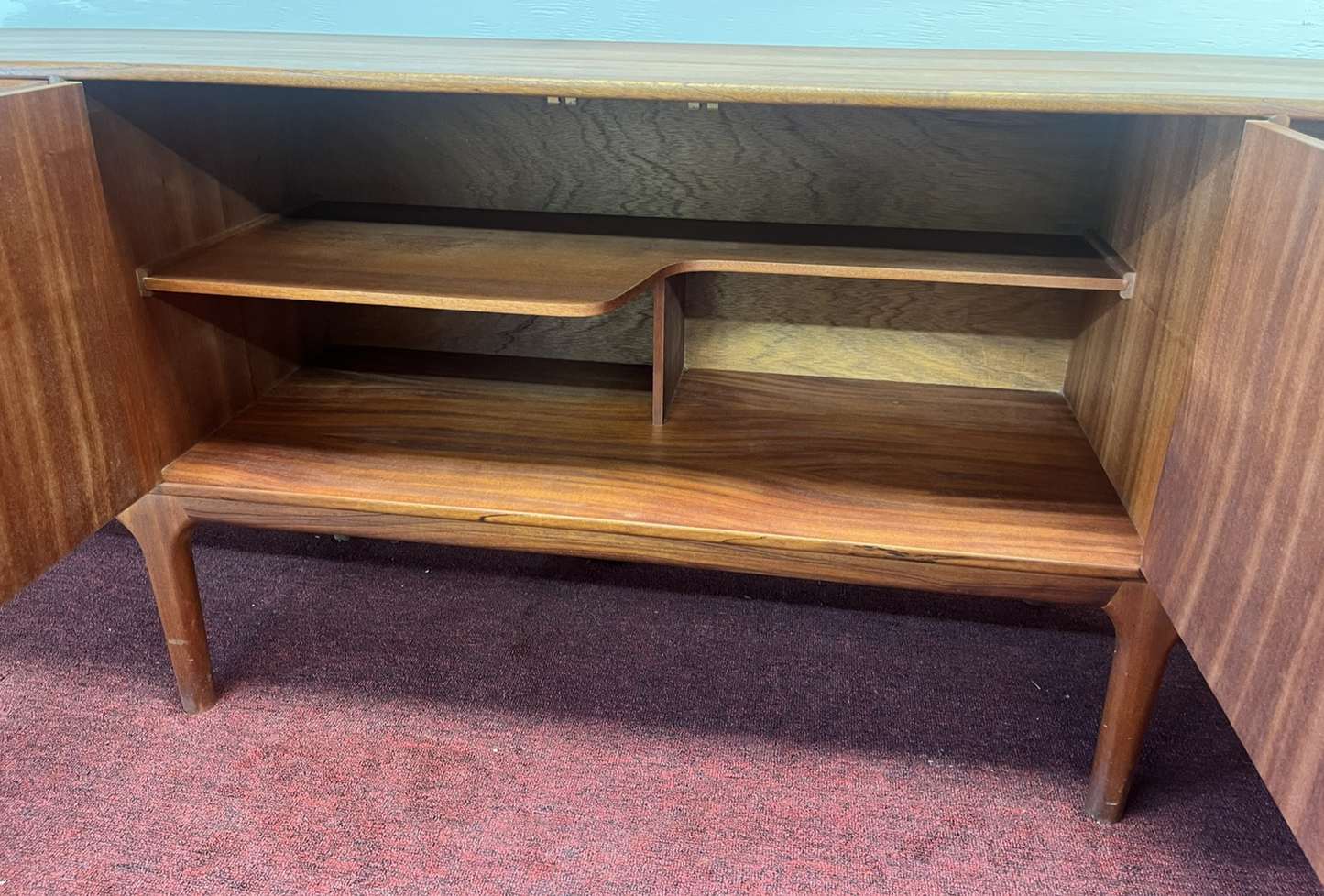 1960's McINTOSH 'DUNFERMLINE' MID-CENTURY MODERN TEAK SIDEBOARD  w/ FOLDOUT BAR