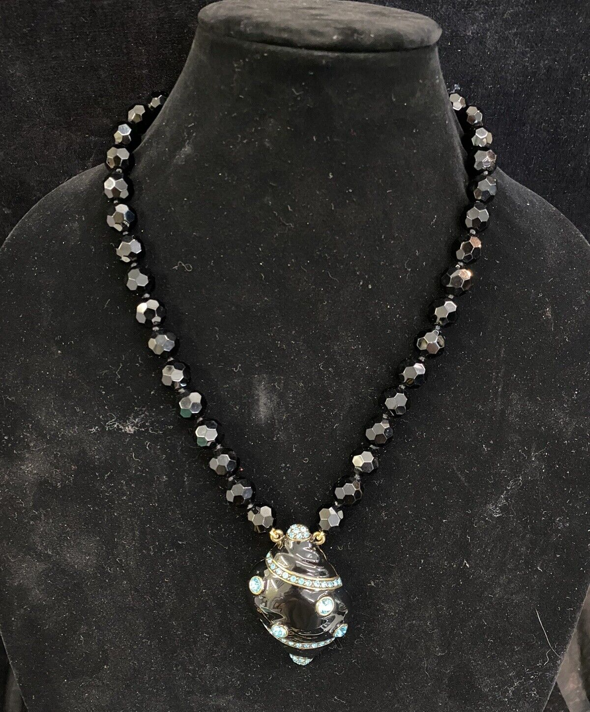 Heidi Daus Black Enamel Aqua Rhinestone Seashell Pendant Necklace