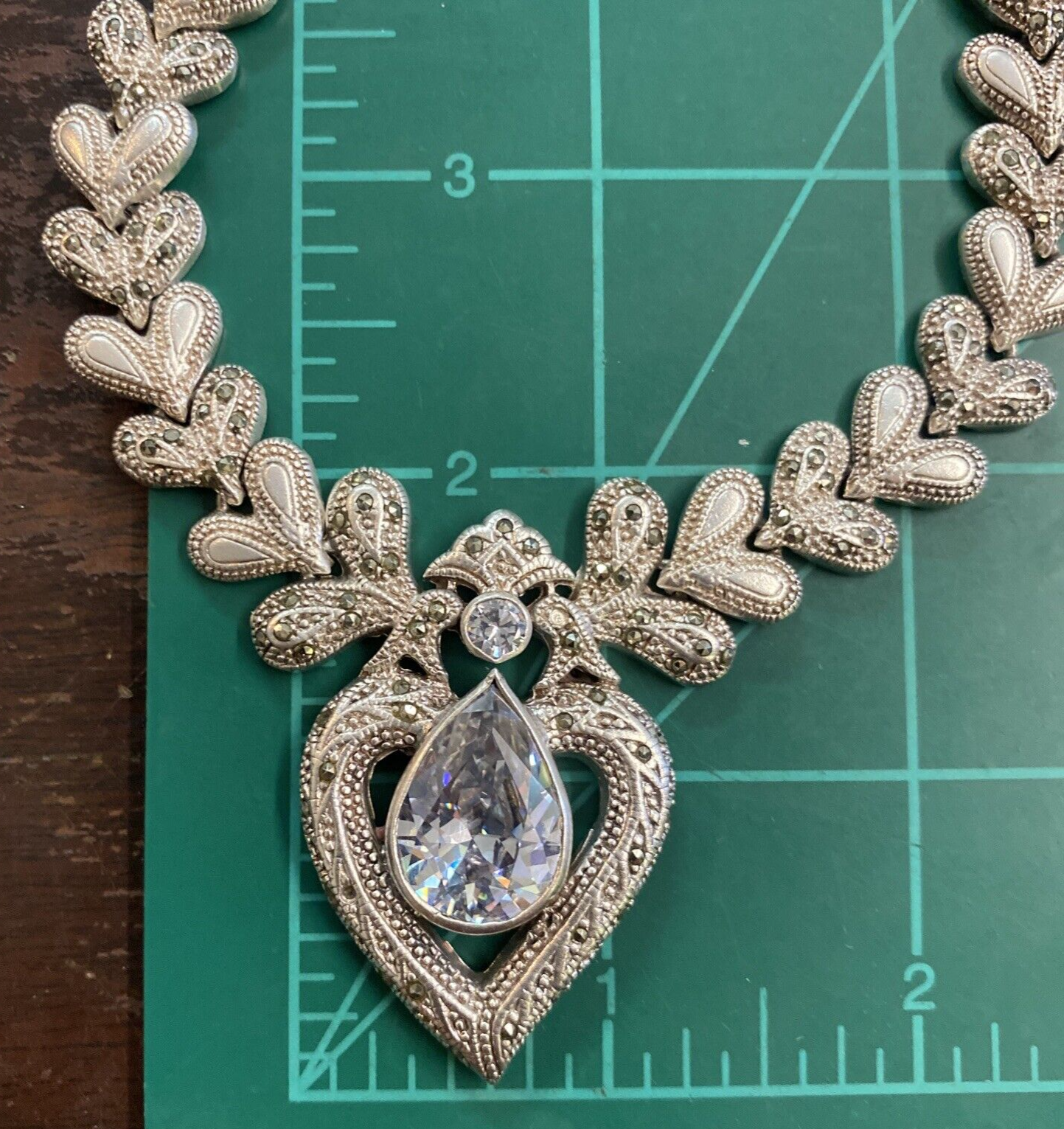 925 Sterling Silver 17.5 in Marcasite Gemstone Heart Design Link Necklace 77.1g