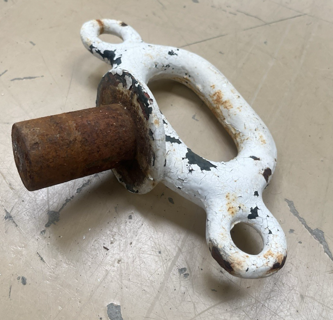 WHITE PAINTED FRENCH CAST IRON FOLIATED STANCHION BOLLARD POST 24.5"