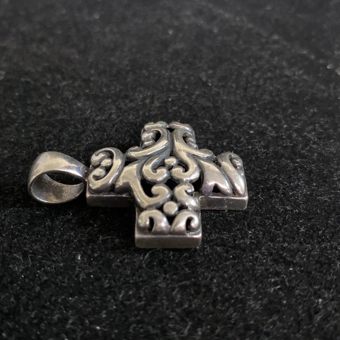 925 Sterling Silver Vintage Bead & Swirl Cross Pendant