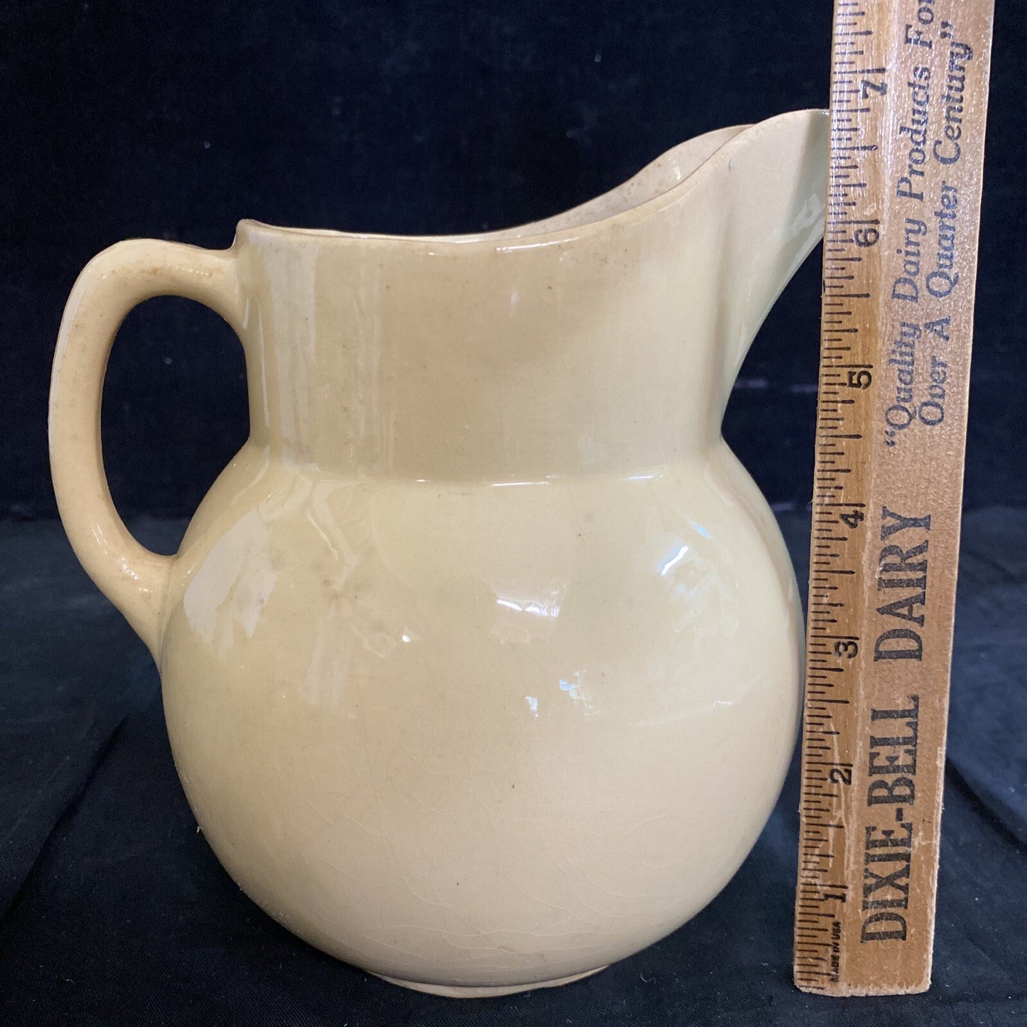 Watt Ware #16 Apple Advertising Pitcher 6 7/8"