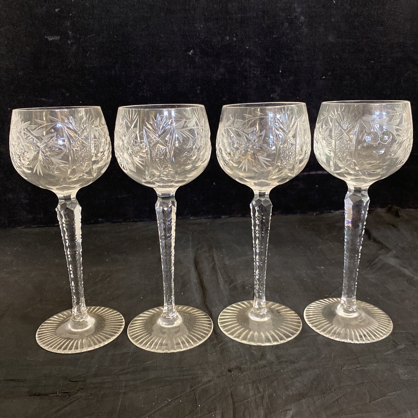 NACHTMANN TRAUBE CRYSTAL CUT 8" Wine Hock  Set Of 4 MSRP $69 ea excellent