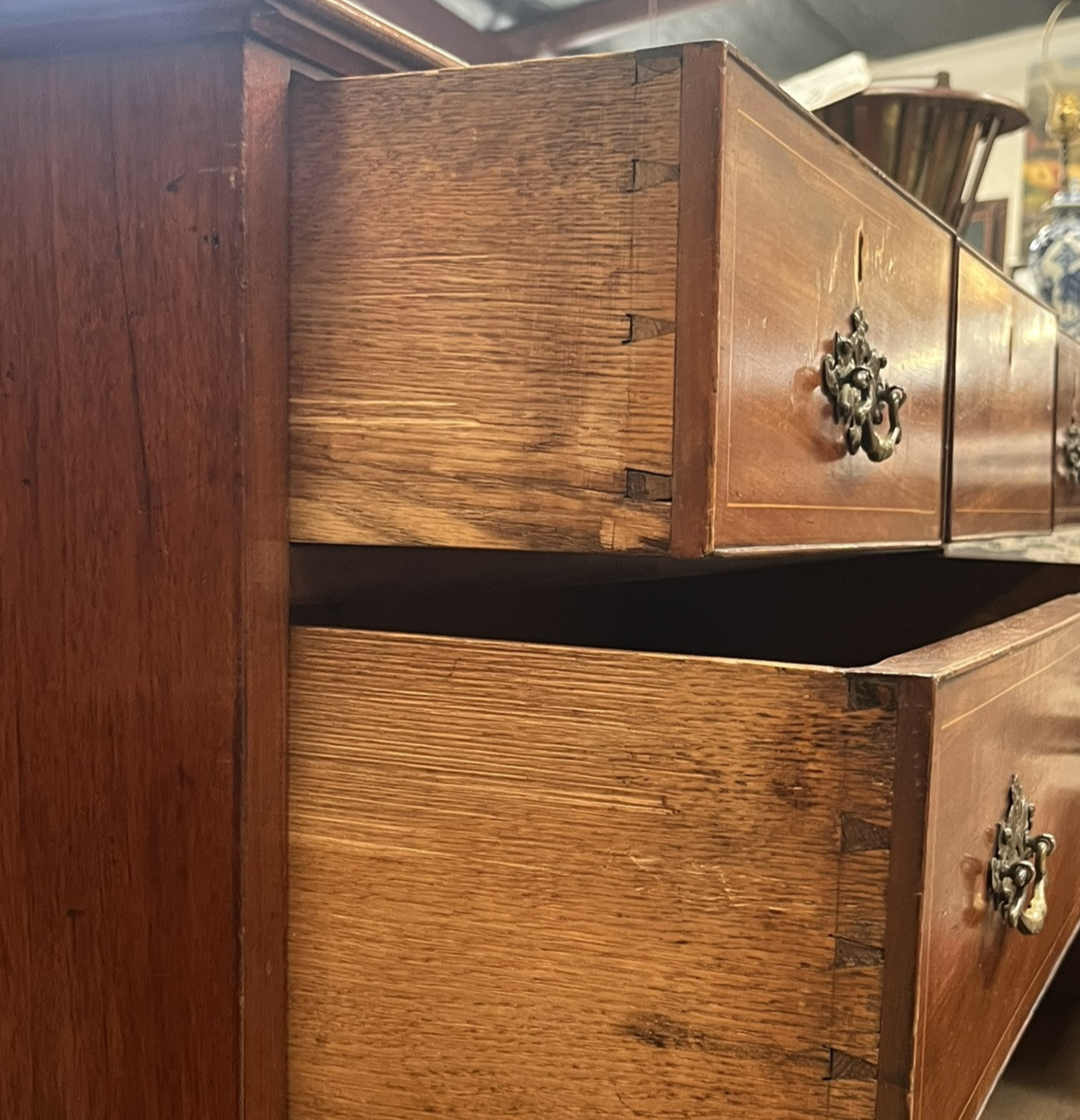 ANTIQUE ENGLISH GEORGE III INLAID MAHOGANY COMMODE CHEST OF DRAWERS
