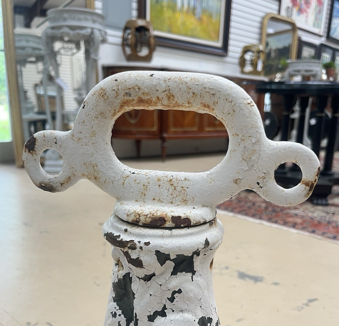 WHITE PAINTED FRENCH CAST IRON FOLIATED STANCHION BOLLARD POST 24.5"