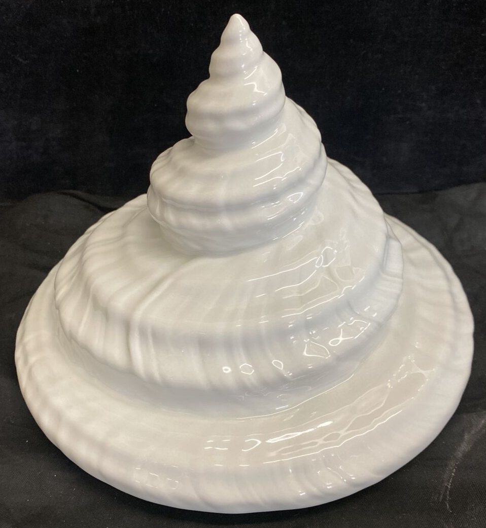 Royal Copenhagen 14180 White Shell Nautilus Konkylie Triton Tureen W 6 Bowl Set