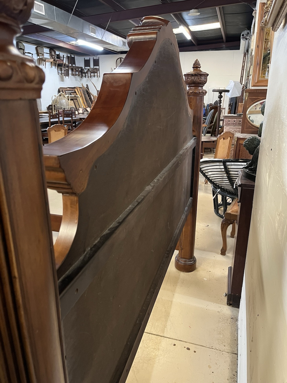 Bernhardt Modern King Size 4 Poster Bed CL12