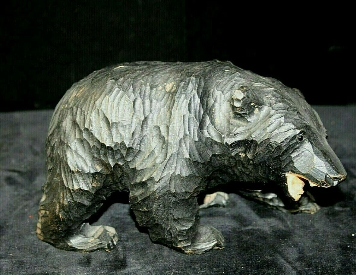 JAPAN: ANTIQUE KAMUY KUMA / BEAR / HOKKAIDO AINU WOODCARVING / GLASS EYES