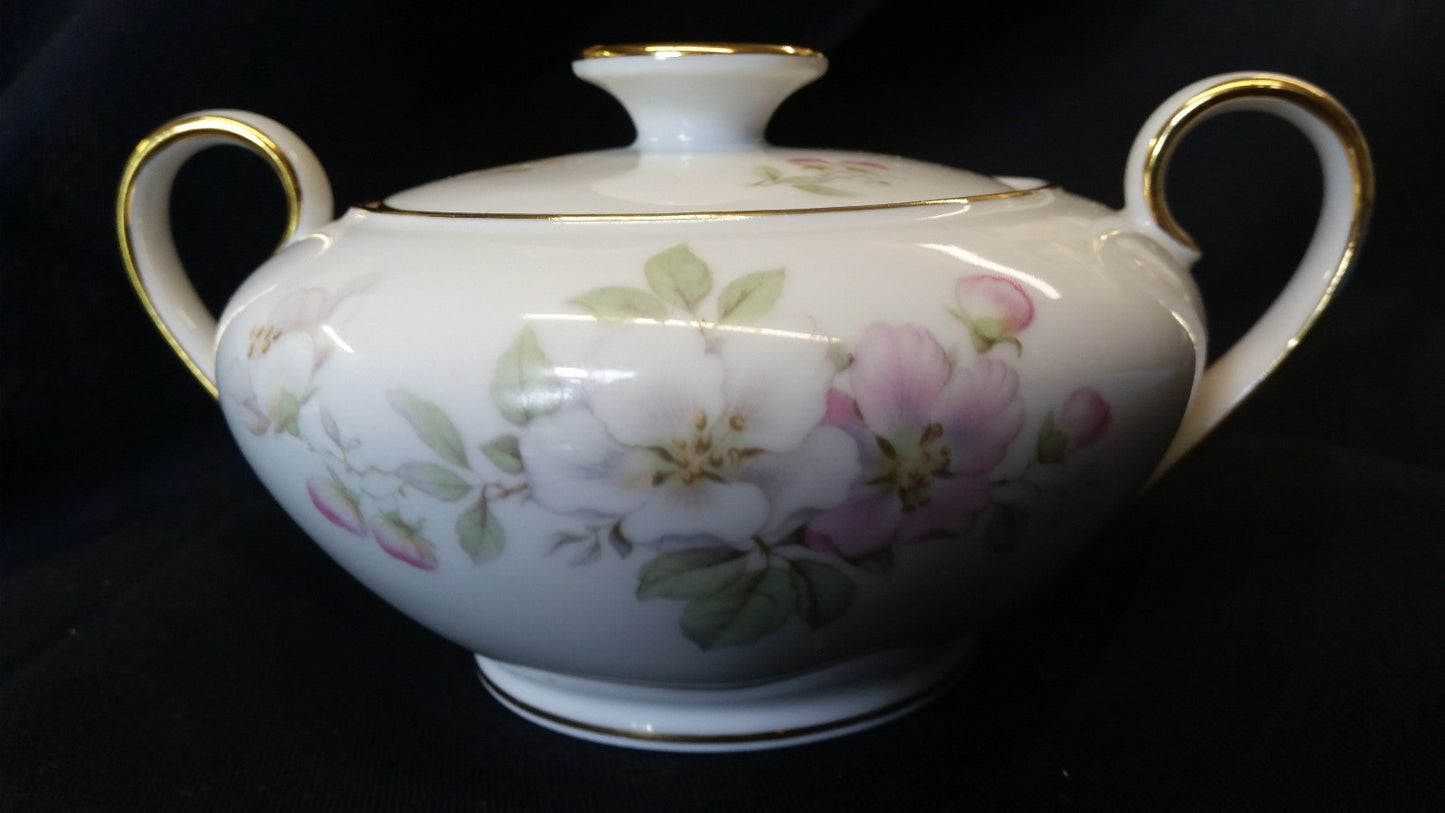 TIRSCHENREUTH china APPLE BLOSSOM 246 white SUGAR BOWL with LID 2-1/2"
