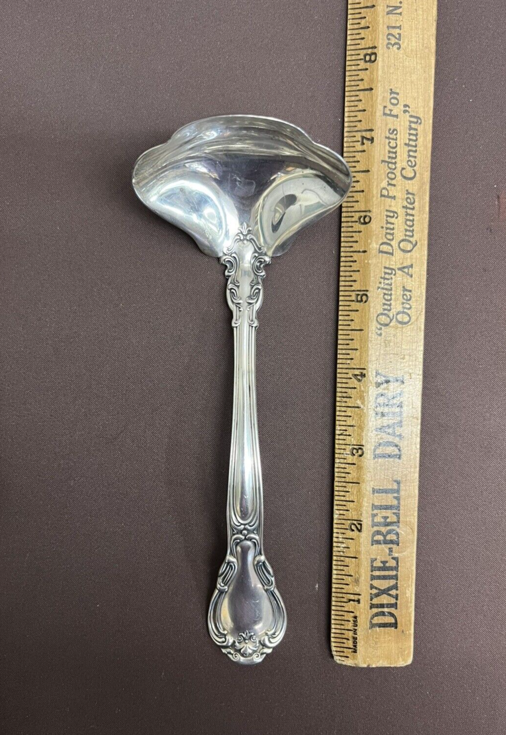 Chantilly by Gorham 71.1g Sterling Silver Solid Gravy Ladle 6 3/4" w/ MONO