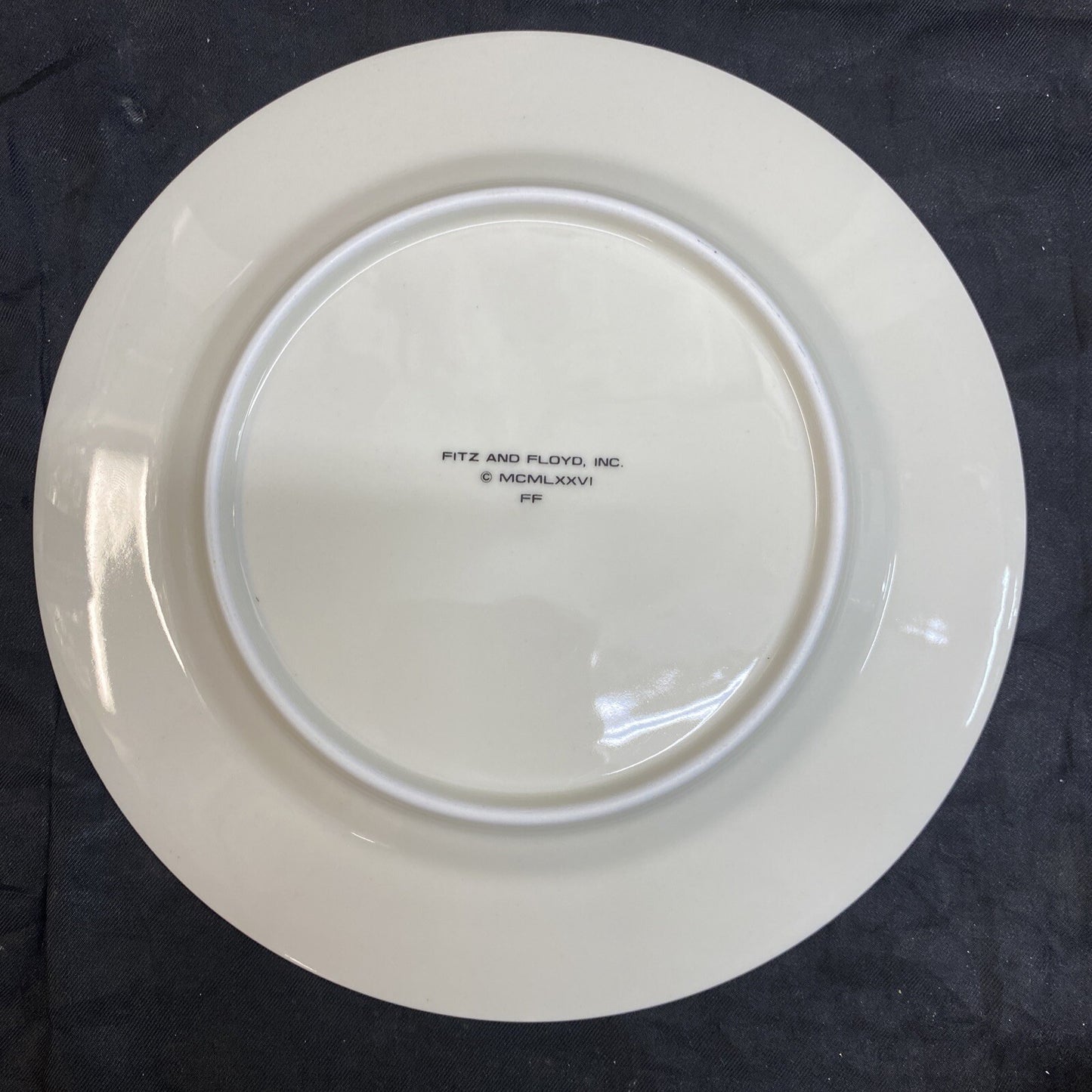 Fitz & Floyd 1976 Les Fish Brown 7 1/2" Salad Plate Set of 4 KM10