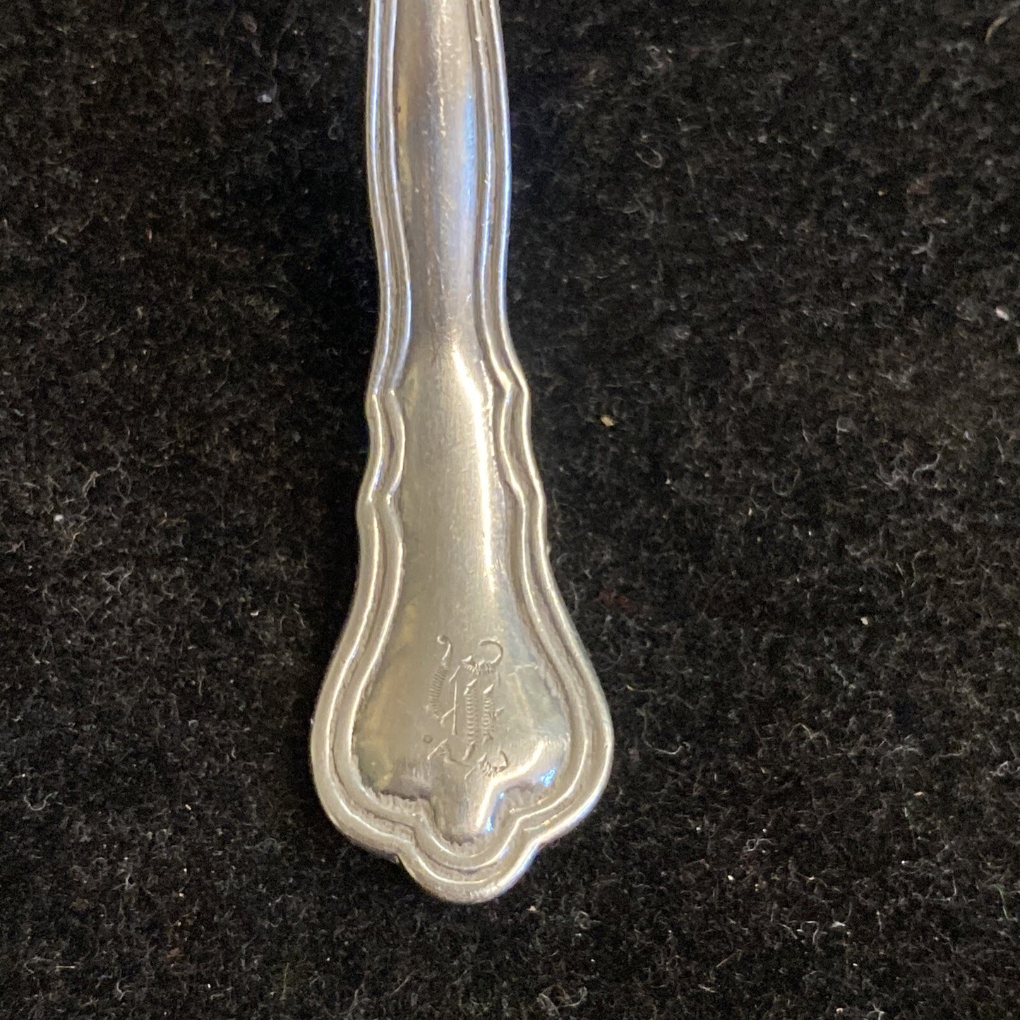 P.W. Ellis & Co. "Chippendale" 5" Sauce Ladle 16.5g Monogrammed 1922