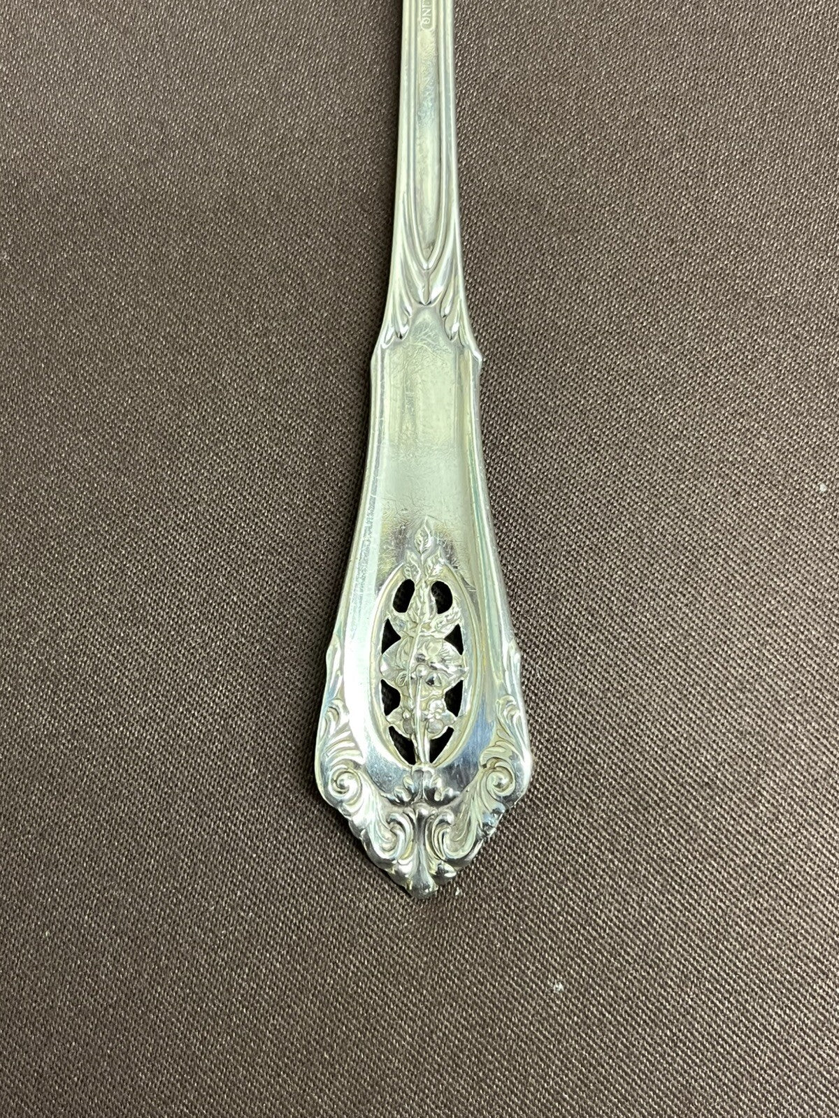 Rose Point by Wallace 26g Sterling Silver Teaspoon 6"