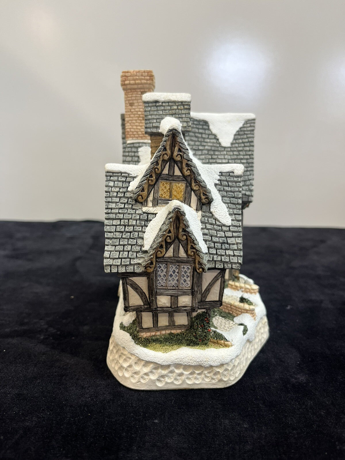 David Winter Cottages Scrooge's School John Hine Studios Christmas 1992 Box COA