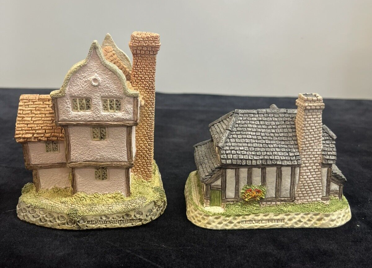 David Winter Cottages Lot: The Bull & Bush, Wishing Well Suffolk House Fisherman