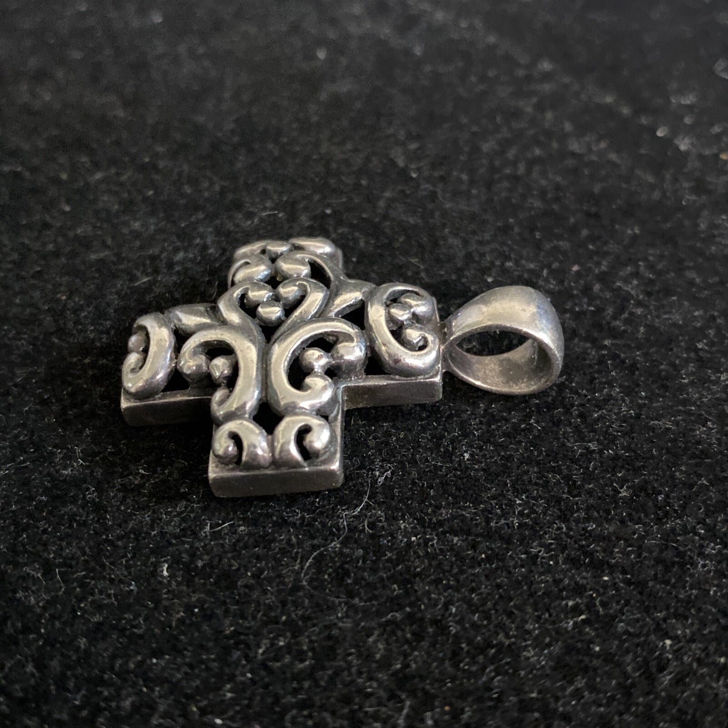 925 Sterling Silver Vintage Bead & Swirl Cross Pendant
